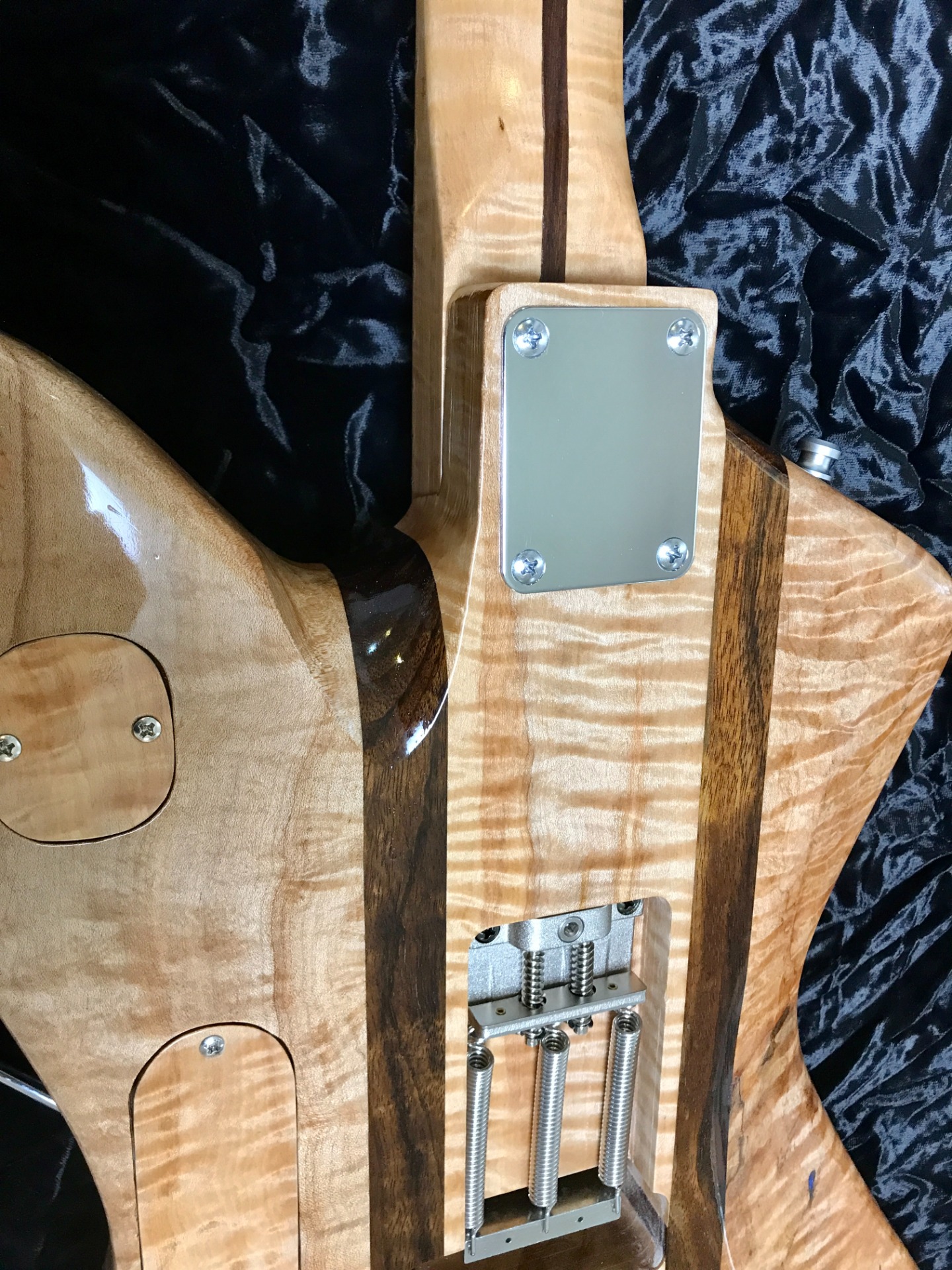 てんてん ギター Guitar☆ Rivercat Firebird Rivercat Firebird :: jd-guitarworks.org